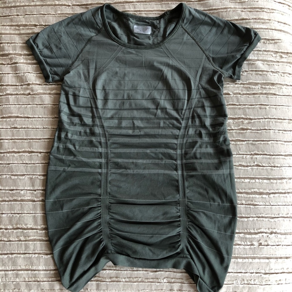 Athleta Athletic Sage Green Shirt Size Women’s L